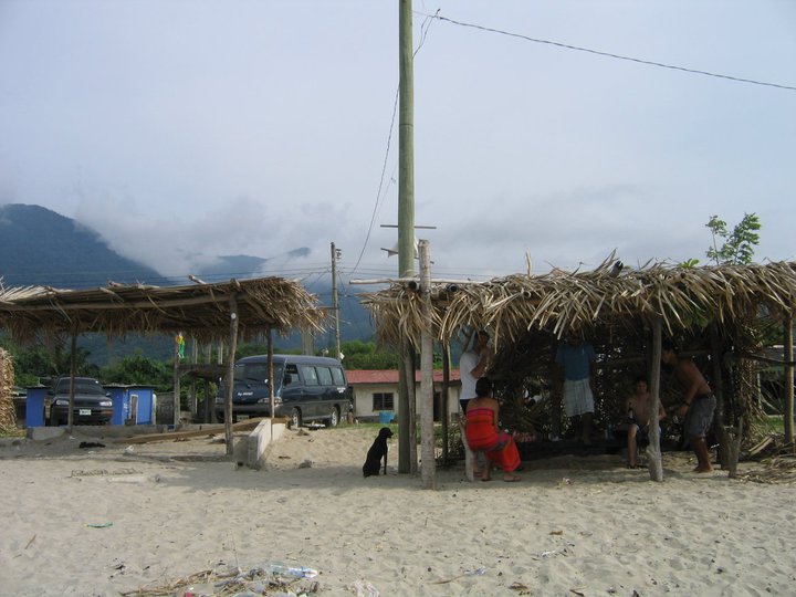 34216_523845589191_211000828_31281110_5630063_n