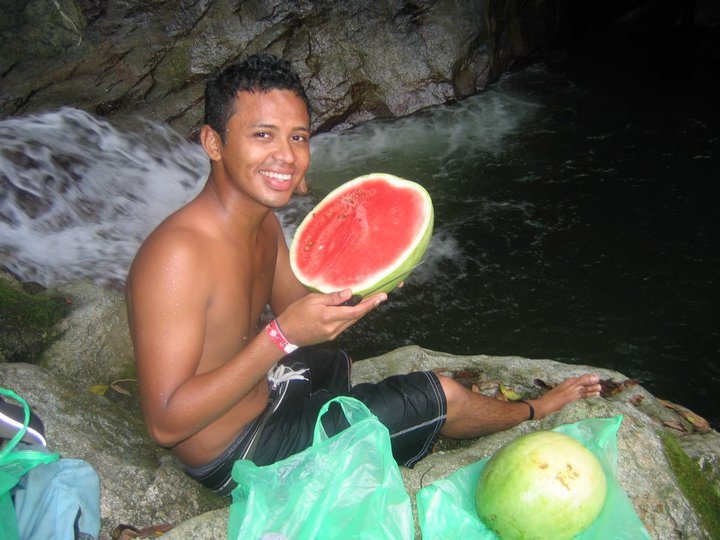 37388_523845843681_211000828_31281127_466558_n