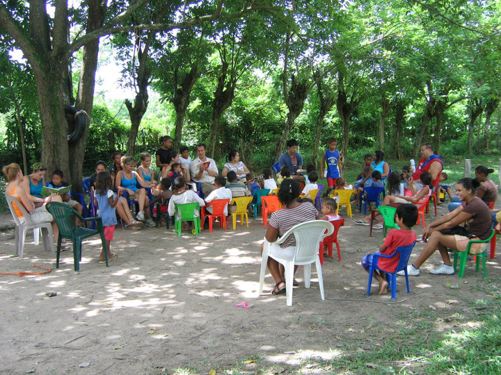 37719_524293386801_211000828_31294975_8233666_n