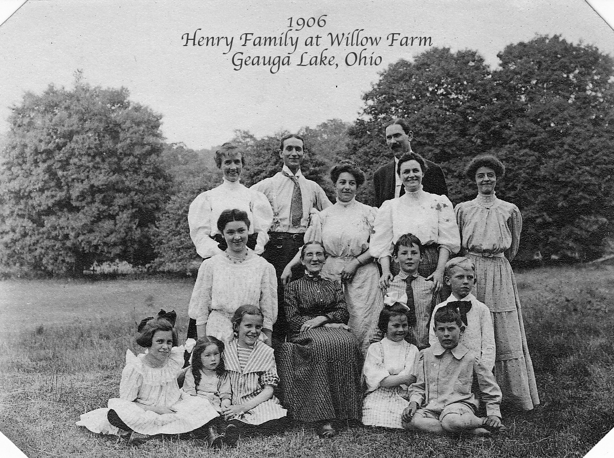1906WillowFarmfamily